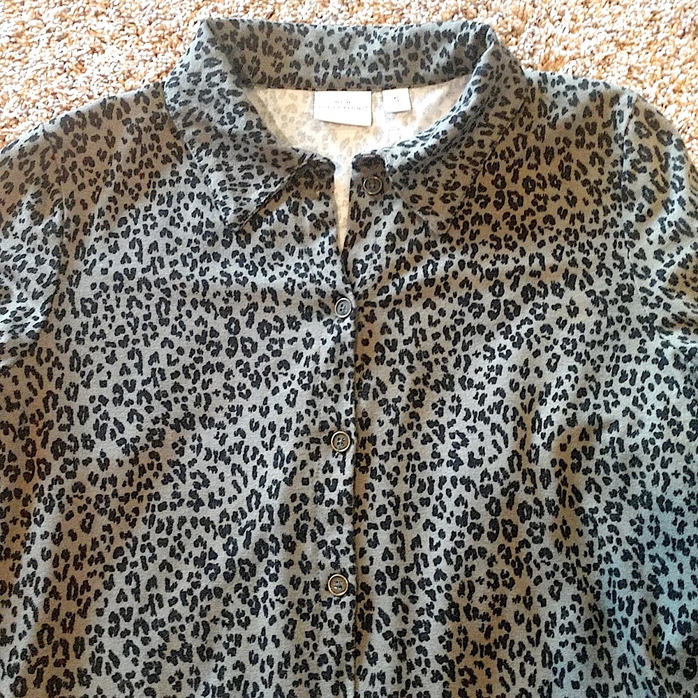 New Directions black & olive green long blouse, size small.